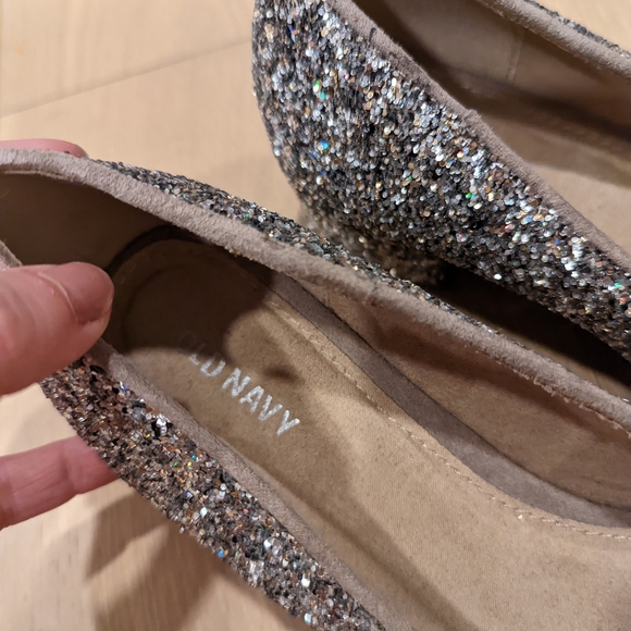 Glitter Block Heel Pumps - Picture 10 of 11